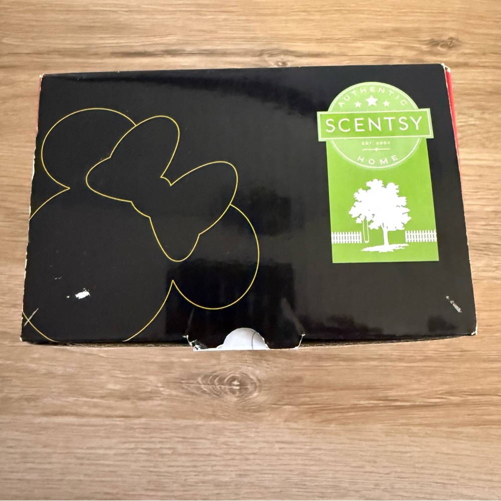 NEW In Box Disney Minnie Mouse Scentsy Wall Fan Diffuser Light Plug-In - Picture 5 of 8